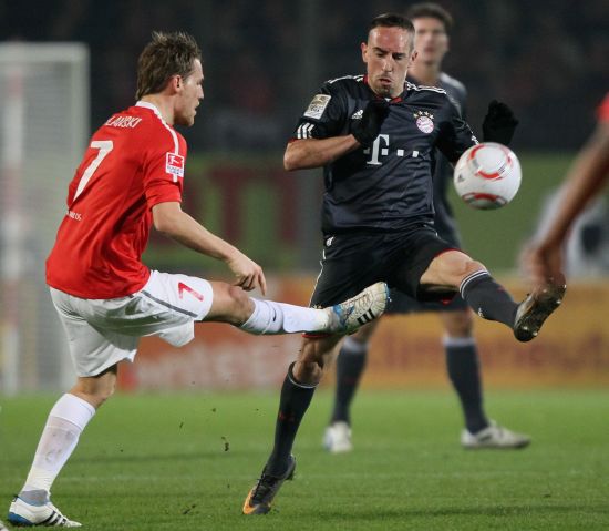 看台上的球 看台上的球