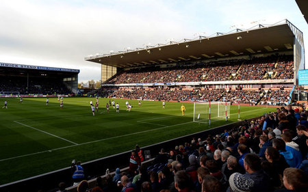 年轻门将顶 年轻门将顶