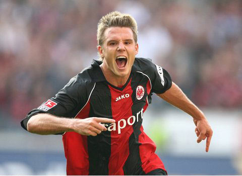 NBA常规赛前瞻：马刺VS凯尔特人，究竟是凯尔特人队延续连胜势头，还是马刺队爆冷取胜？.